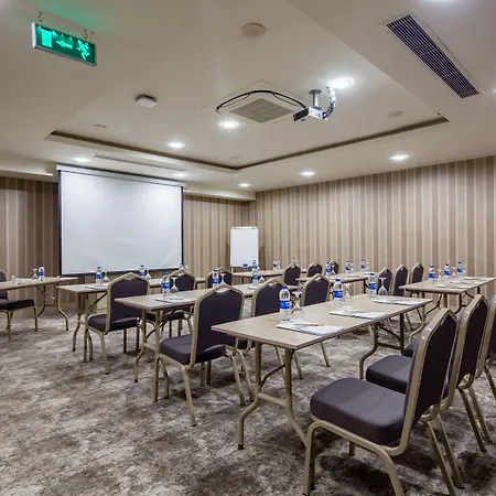 Holiday Inn Antalya - Lara By Ihg-2