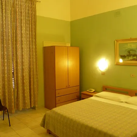 Hotel Pensione Romeo-3