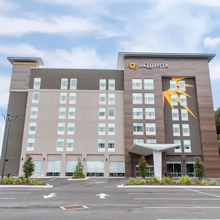 La Quinta Inn & Suites By Wyndham Lake City-2