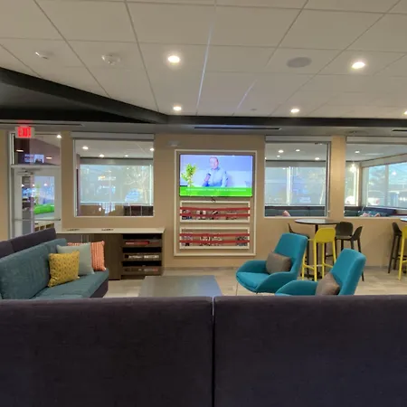Tru By Hilton Austin Airport, Tx-2