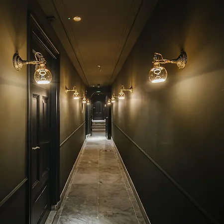 Boutique Hotel The Noblemen-3