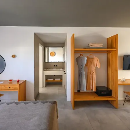 Lemon Suites Santorini-2