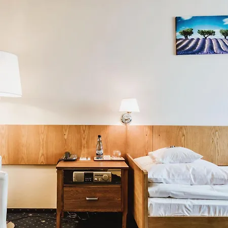 Hotel Gromada Pila-2
