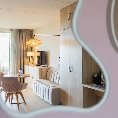 Strandhotel Buren aan Zee-2