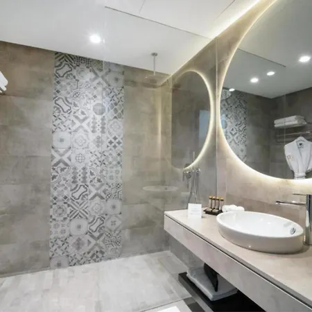 Petit Palace Suites Hotel-2