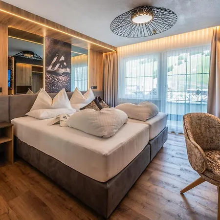Alpinstyle Hotel Ischgl-3