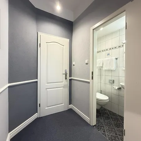 Hotel West An Der Bockenheimer Warte-3