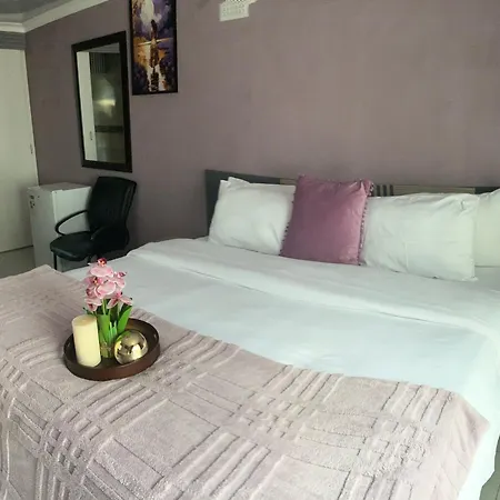 Paradise Guest House-2