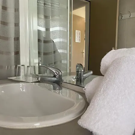 Cit'Hotel L'Escurial-3