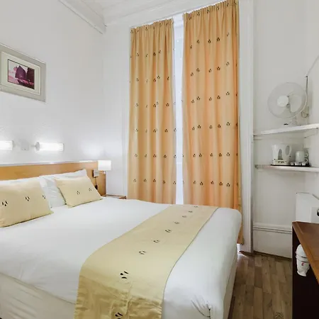 Falcon Hotel-2