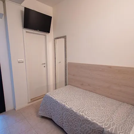 Hotel Monica-2