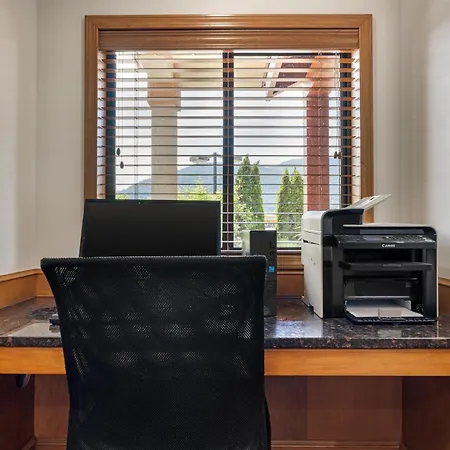 Surestay Plus Hotel By Best Western Salmon Arm-3