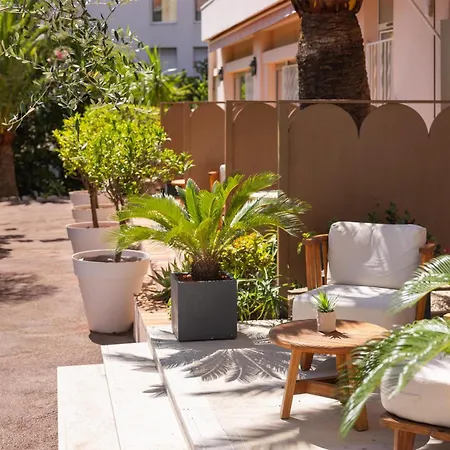 Best Western Hotel Des Orangers Cannes-3