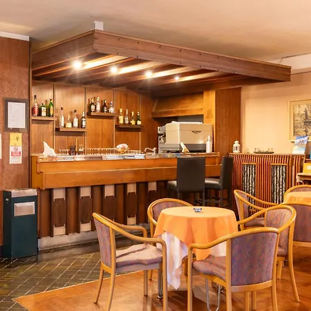 Hotel Premeno-3