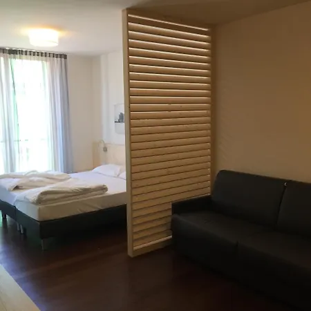 Komodo Short Stay Apartments-2