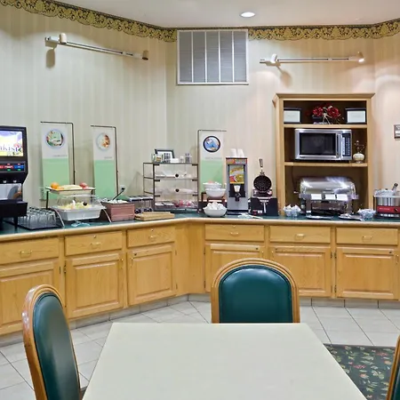 Country Inn & Suites By Radisson, Salina, Ks-2
