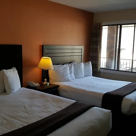 North Pointe Inn And Suites-3