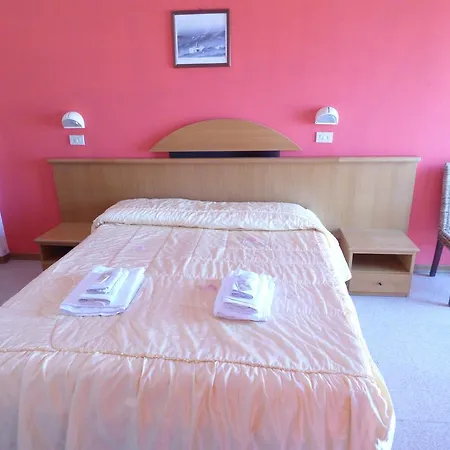 Consul Hotel-2