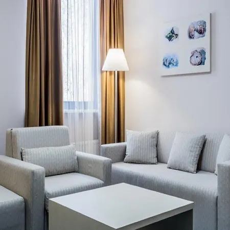 Aqua-Minsk Hotel-3