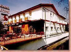 Hotel Tre Santi-3