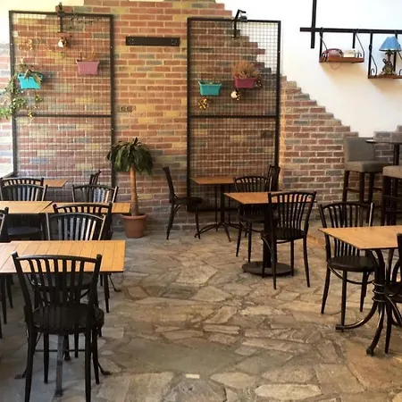 Patio Hotel-3