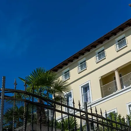 Hotel Domino-2