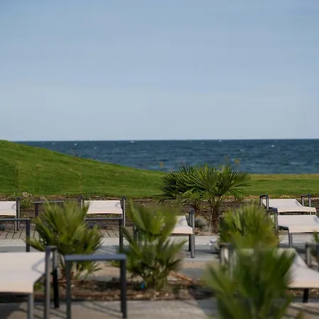 Wave Resort-3