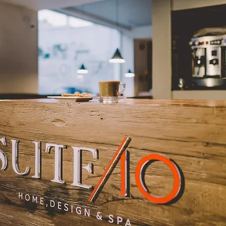 Suite 10 Home Design & Spa-3
