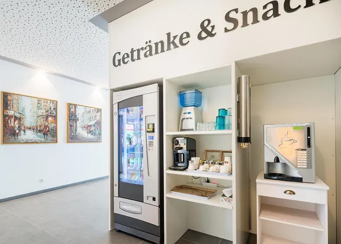 Stadthotel Lohne, Self Check-in&entspannt im Café frühstücken