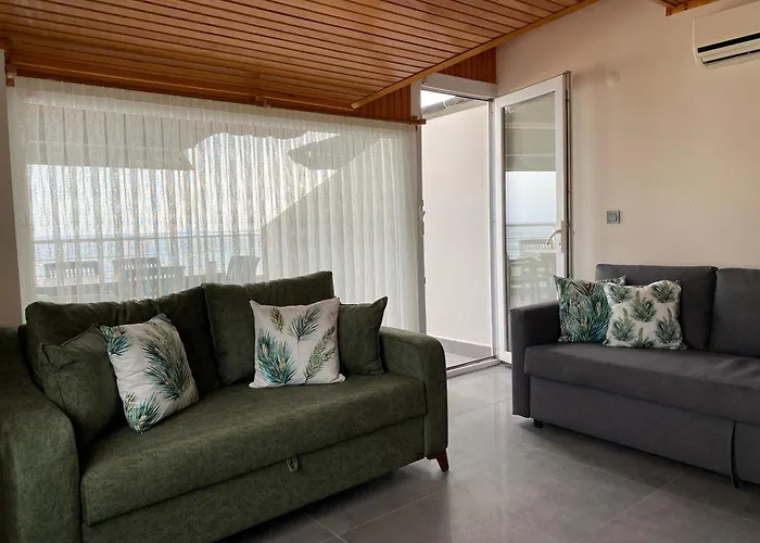 Seaside Apart Hotel