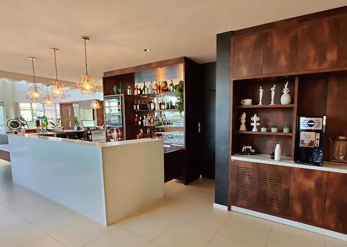 Mogano Express Hotel - Eletroposto