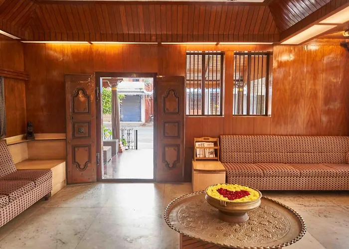Hotel Mamallaa Heritage