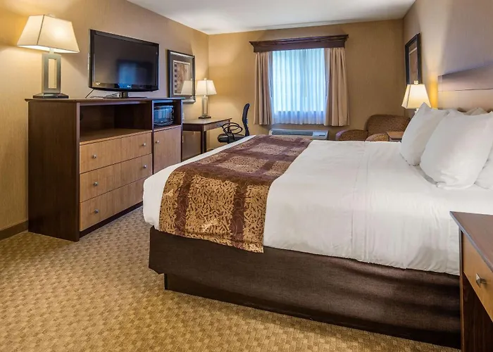 Crandon Inn & Suites