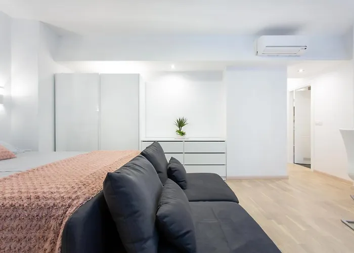 Urban Style Apartments By Loft