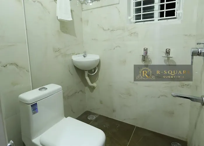 R Square Guest Inn