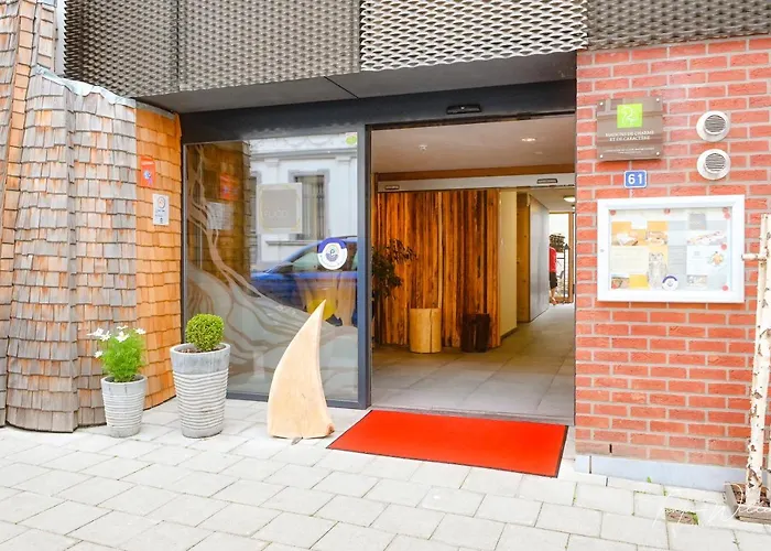 Sleepwood Hotel