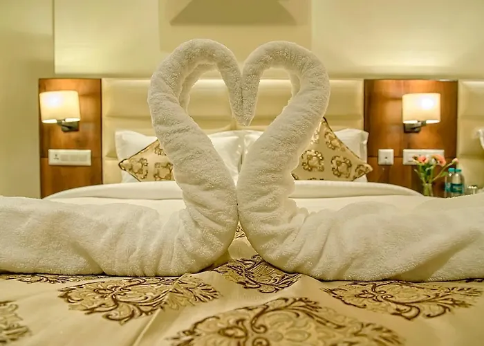 Hotel Hira Inn-10Mins From Railway Station & Bus Station