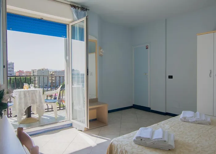 Hotel Bristol - A 30 Mt Dalla Spiaggia
