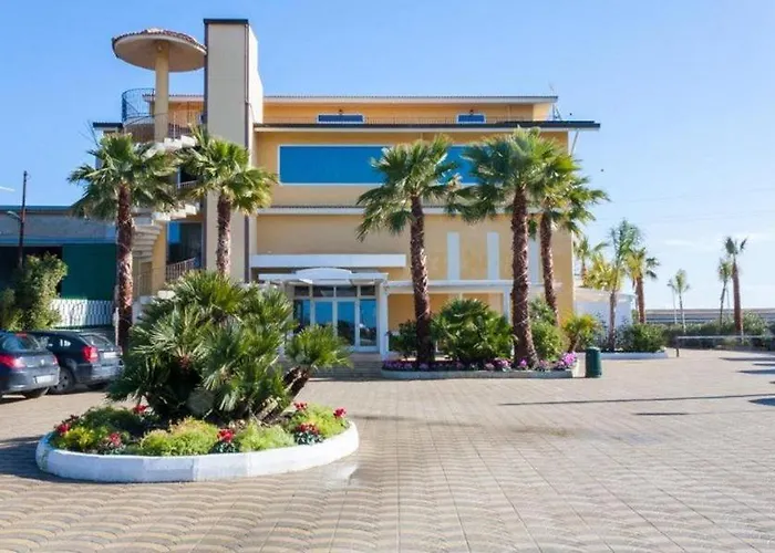 Mimi Hotel
