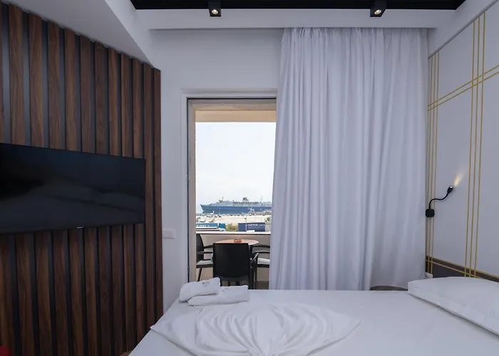 Hotel PortSide GF