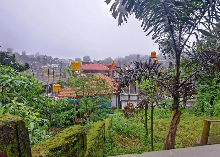 Itsy Hotels Igloo Residency, 400 Meters From Raja Seat Garden