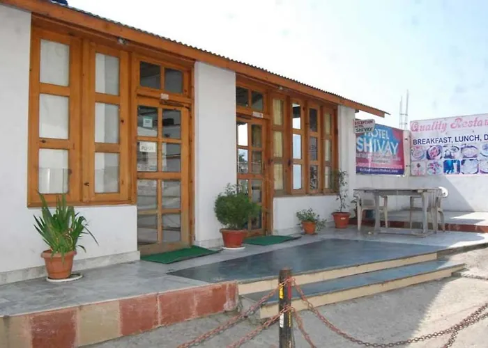 Goroomgo Hotel Shivay Near Kausani Chouraha - Mountain View - Excellent Customer Service