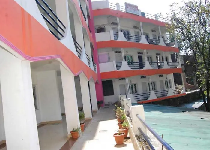 Goroomgo Hotel Shivay Near Kausani Chouraha - Mountain View - Excellent Customer Service