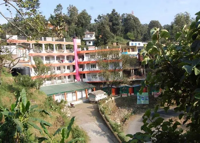 Goroomgo Hotel Shivay Near Kausani Chouraha - Mountain View - Excellent Customer Service
