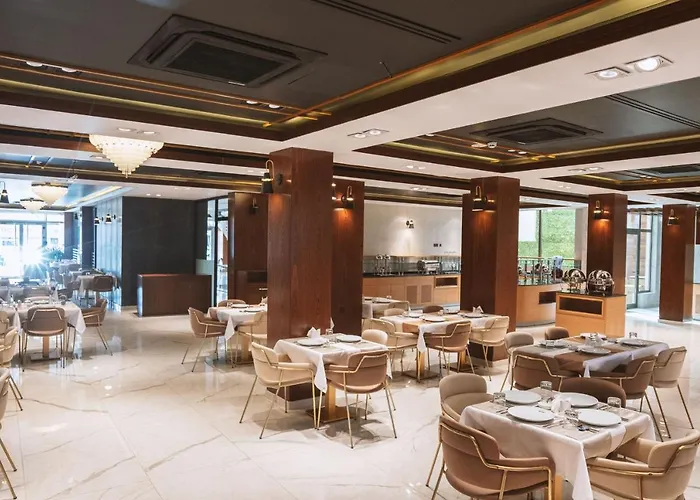 Noor Land Hotel