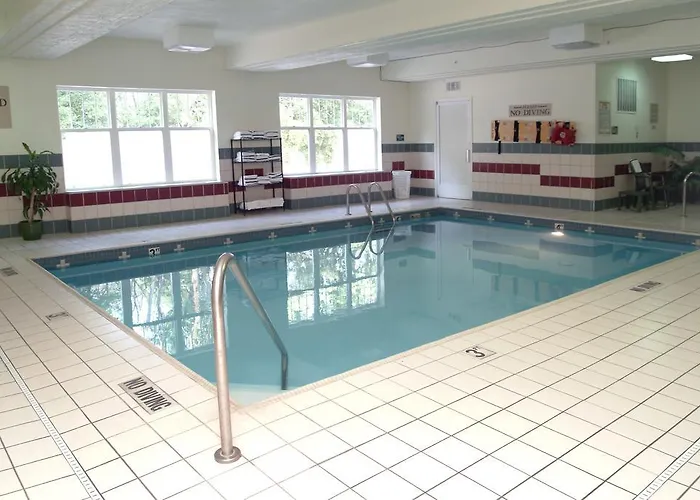 Country Inn & Suites By Radisson, Birch Run-Frankenmuth, Mi