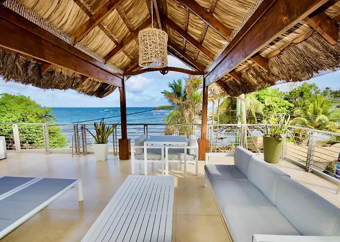La Petite Maison And Sea Splash