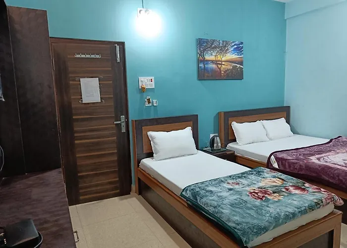 Hotel Vrindavan Palace