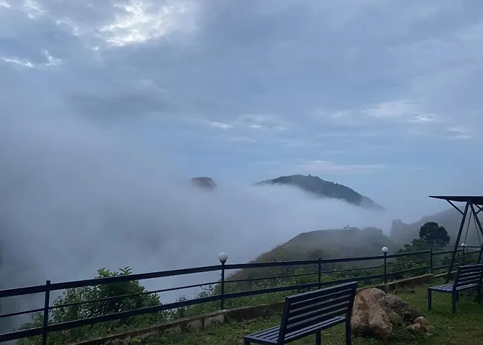 Hill Monk - Whispering Mist