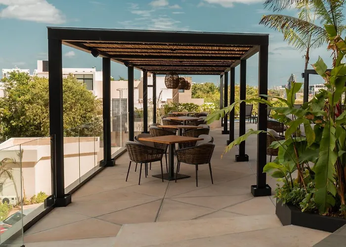 Hive Cancun By G Hotels